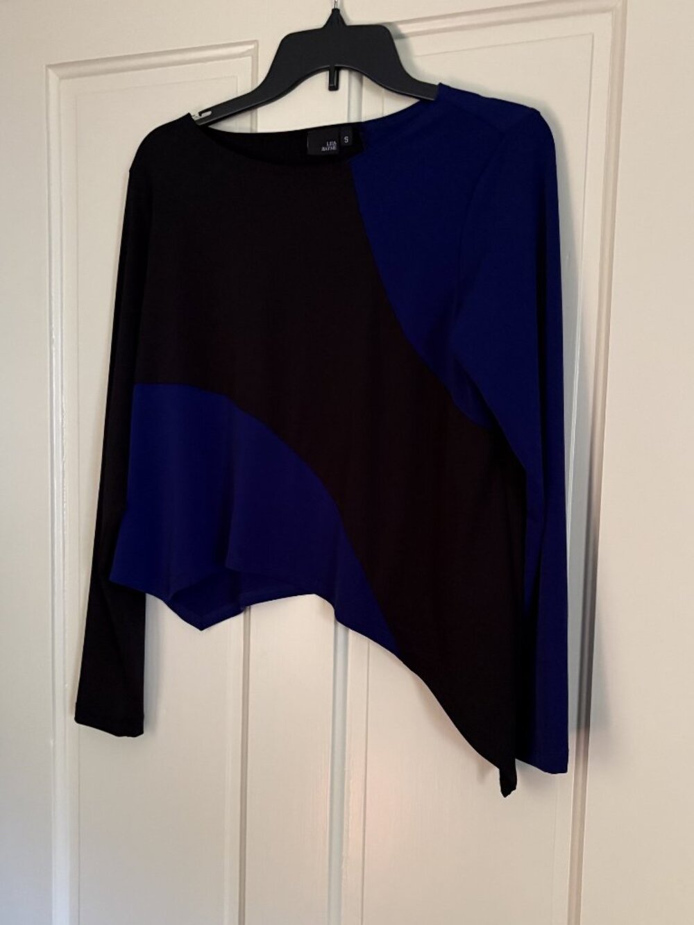 Lisa Bayne Colorblock Asymmetrical Black & Blue Top